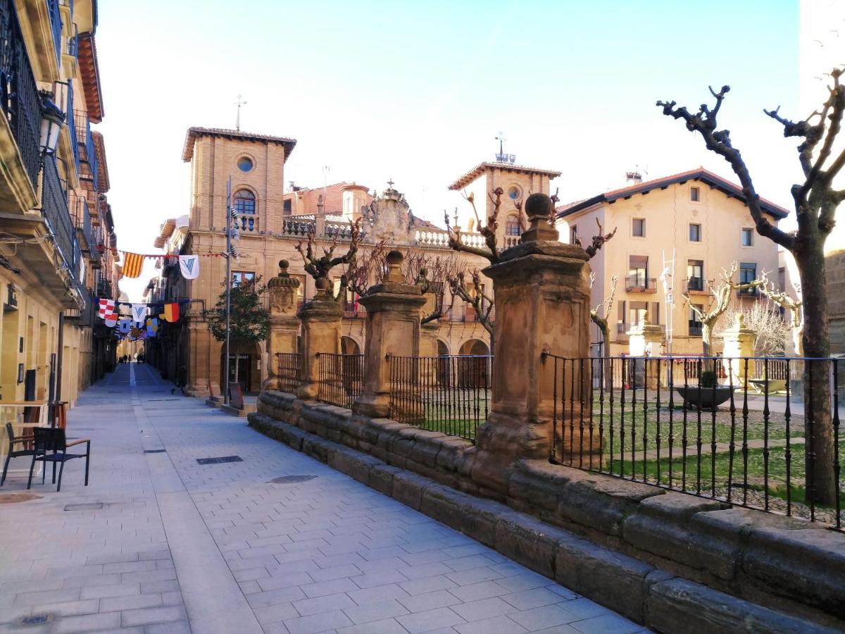 Гостевой дом Jardines De Viana Вьяна Экстерьер фото